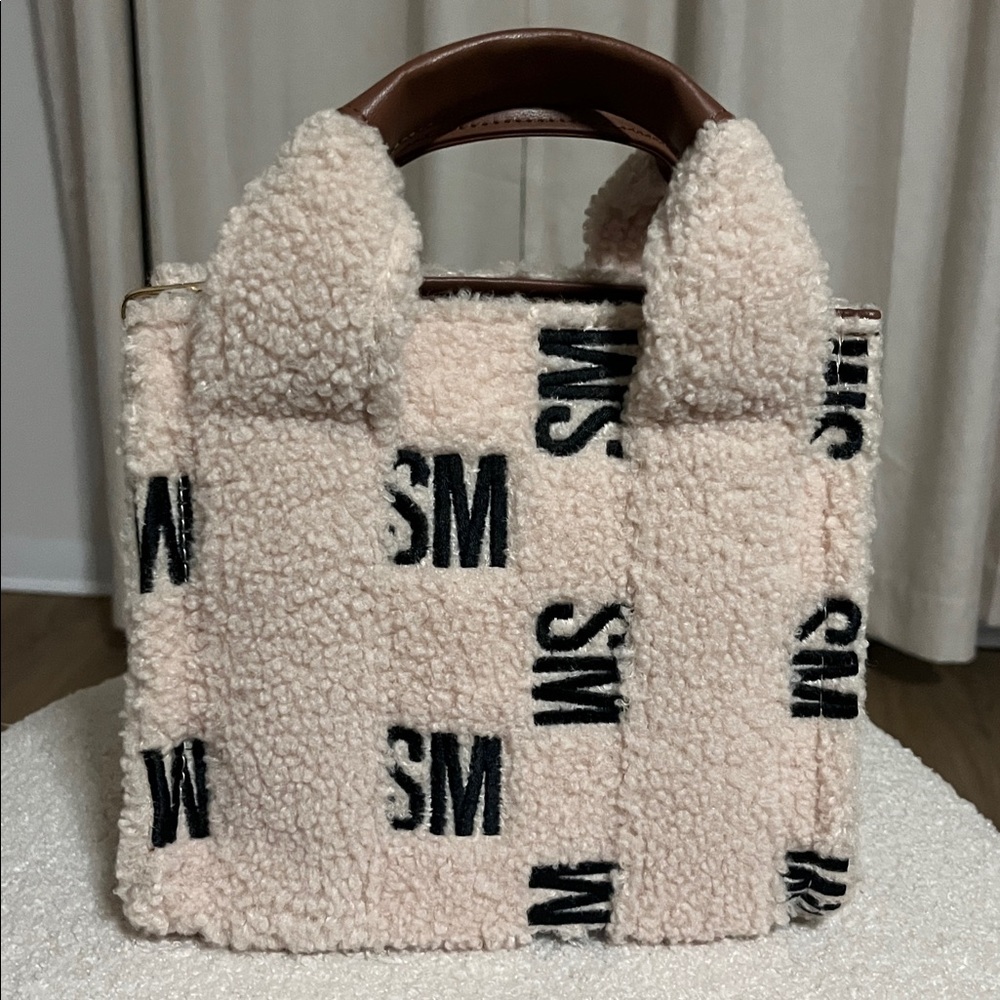 Steve Madden Sherpa Bwebber Crossbody Handbag